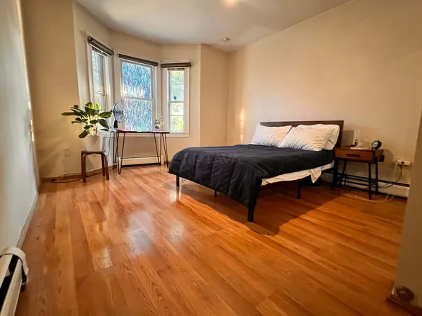 33 Elm St #3, Somerville, MA 02144