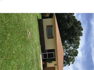 841 Bluebird St, Naples, FL 34104