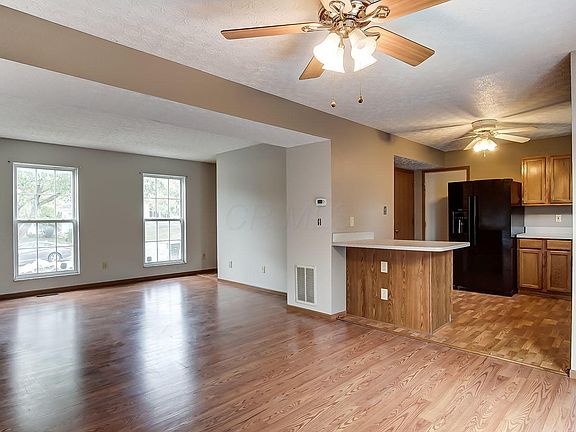 3rd image of 3436 Westerville Woods Dr