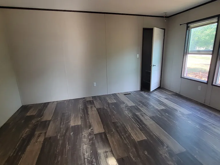 5227 Lake View Dr — Photo 5