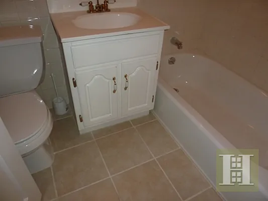 Rented by Halstead Real Estate | media 15