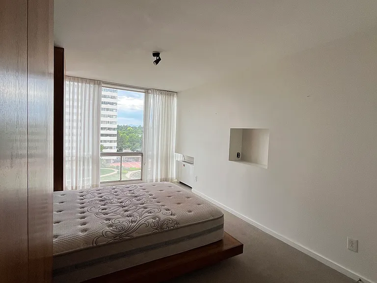 Beautiful Mountain View in bedroom