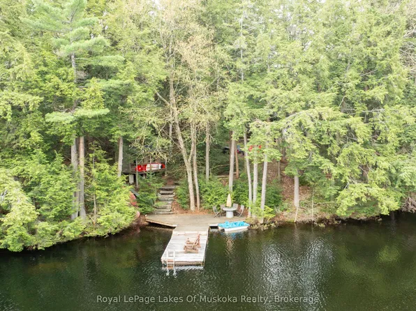 1122 Bigwind Lake Rd, Bracebridge, ON P1L 1X1
