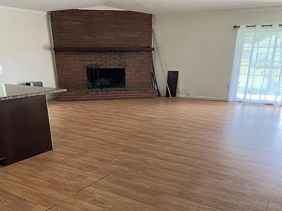 2nd image of 4926 Buffington Rd