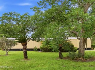 101 WATERWAY Avenue, Satsuma, FL 32189