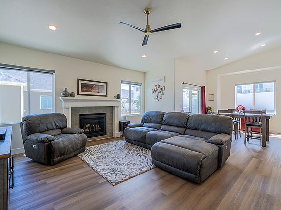 3rd image of 7254 S Sophia Ridge Ct