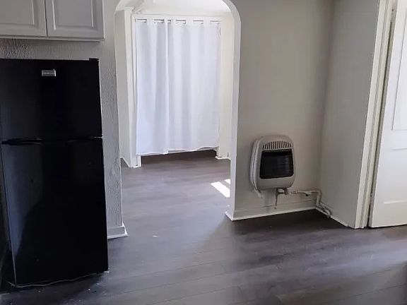 3rd image of 406 N 4th St #6