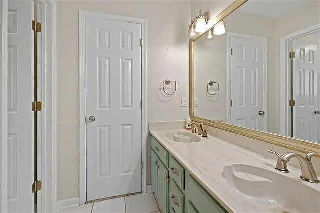 133 Louise Dr — Photo 19