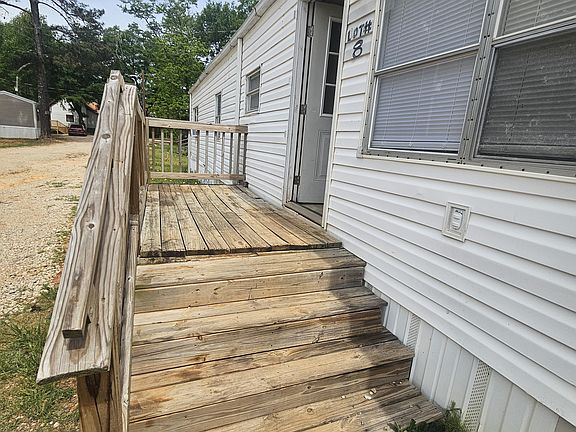 4th image of 525 Kelly Rd #8