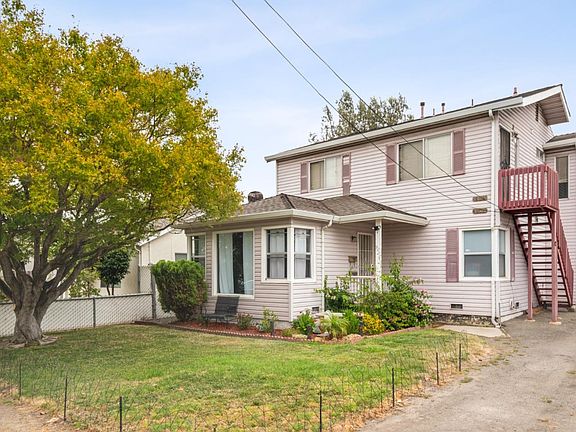 4th image of 632 Bartlett Ave