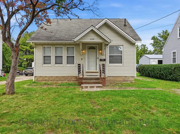 1230 Gorge Blvd, Akron, OH 44310