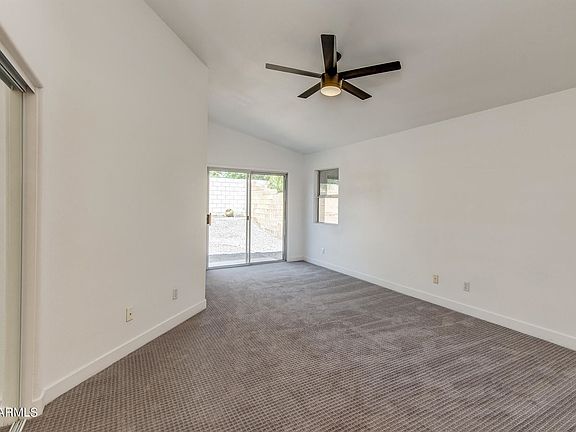 4th image of 4052 E Meadow Dr