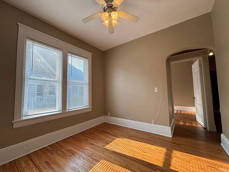 1863 Marshall Ave — Photo 11