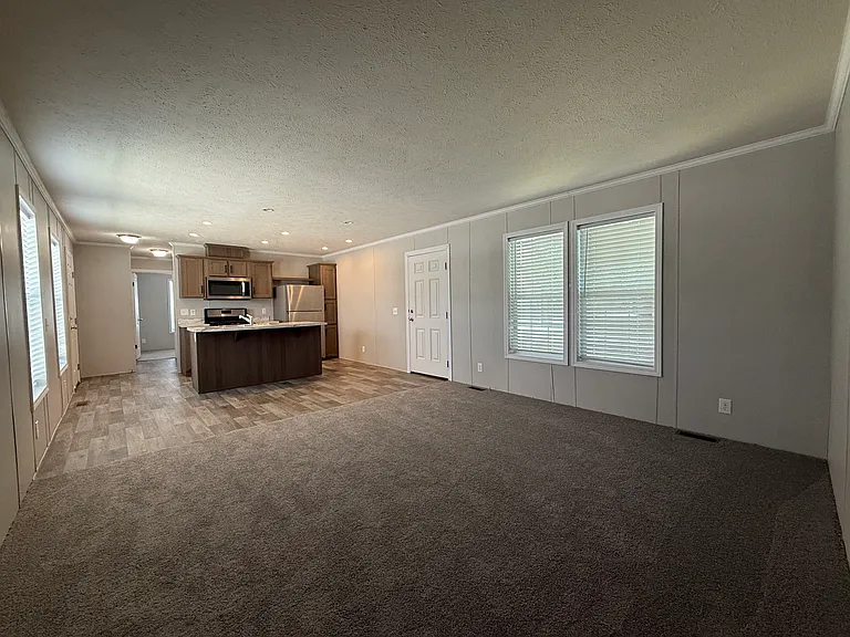 38000 Le Chateau Blvd #124 — Photo 27