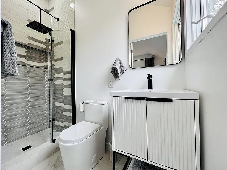323 Gross St — Photo 15