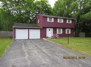 31 Meeting House Dr, Rochester, NY 14624