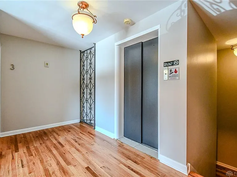 121 E Schantz Ave #3 — Photo 7