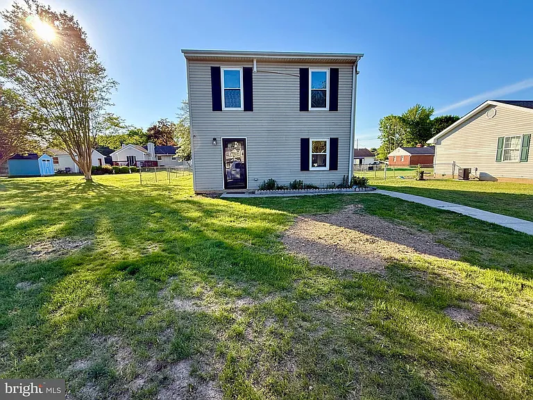 510 Hamilton St — Photo 35