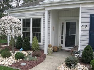 449 Bluebird Dr, Monroe Township, NJ 08831