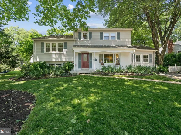 13400 Bartlett St, Rockville, MD 20853