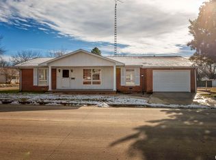 621 N 12th St, Herrin, IL 62948