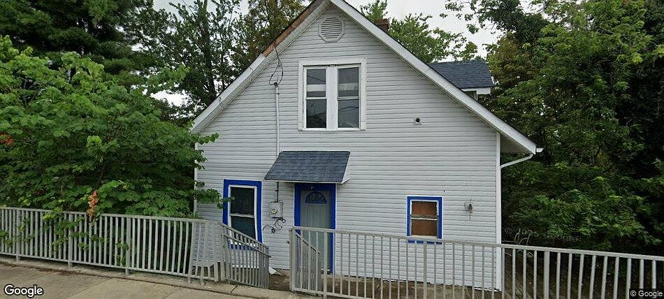 1st image of 70 W Walnut St