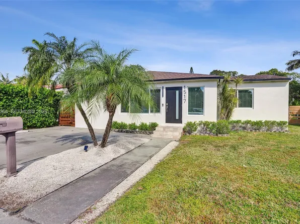 1517 Moffett St, Hollywood, FL 33020