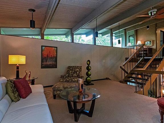 5th image of 2026 Deepwood Ct SE