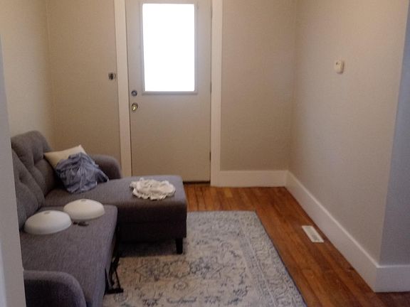 5th image of 1115 Watson St SW #1