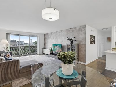 2100 Linwood Ave APT 6O, Fort Lee, NJ, 07024