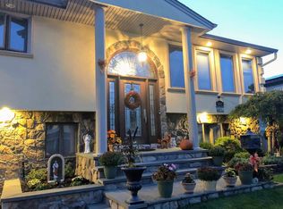 348 W 14th St, Deer Park, NY 11729