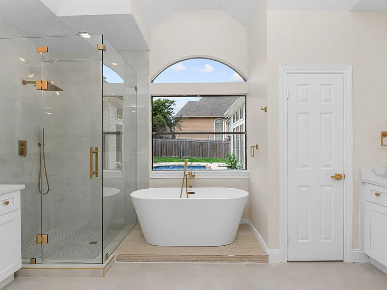 17402 Wilton Park Ct — Photo 12