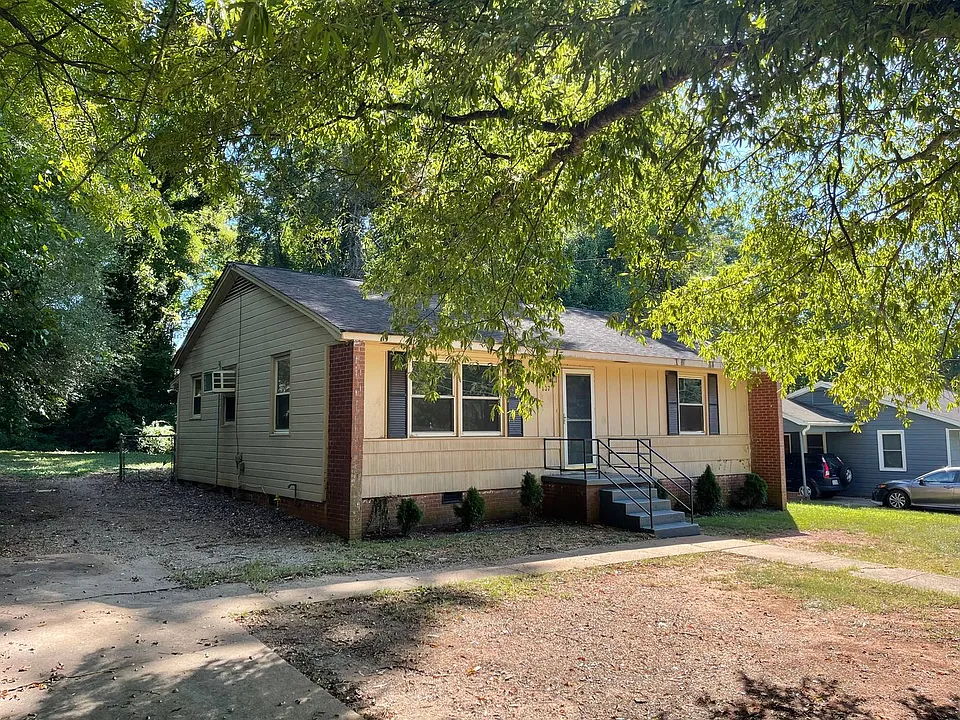 107 Felter St
