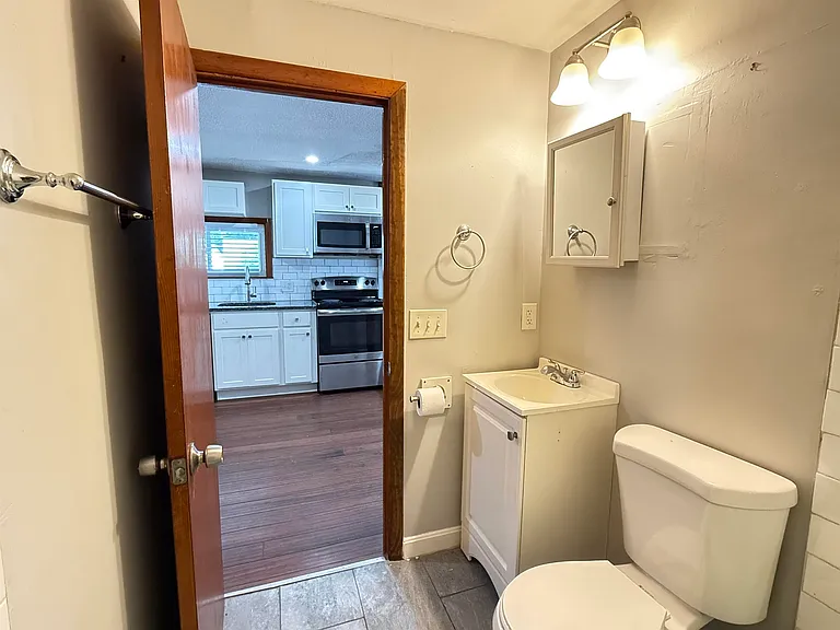 93 W Broadway St #3 — Photo 14