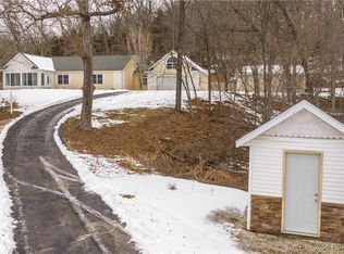 4 Bear Lake Rd, Eldon, MO 65026