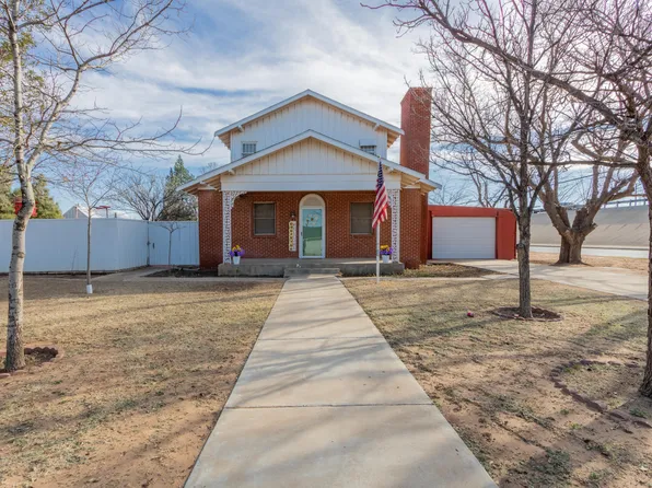 709 80th St, Lubbock, TX 79404