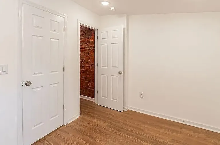 6110 Sansom St #1 — Photo 11