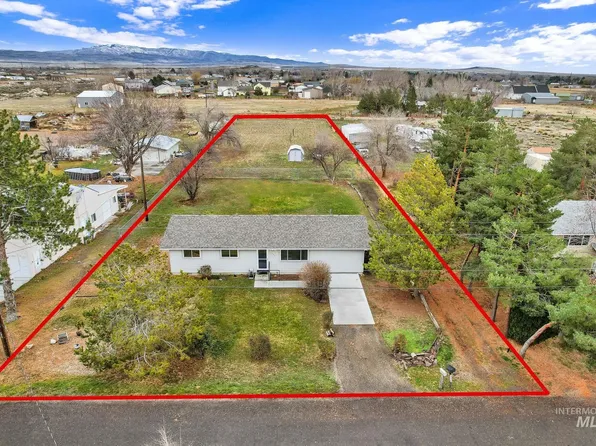 3866 NW Dutton Way, Mountain Home, ID 83647