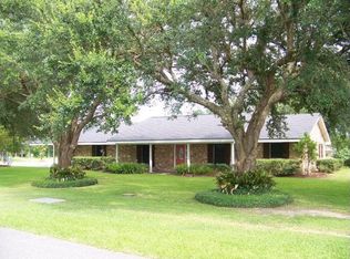 301 Thoroughbred Dr, Thibodaux, LA 70301