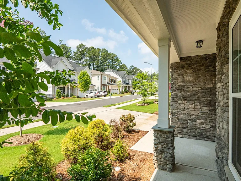 500 Kings Lake Way — Photo 4