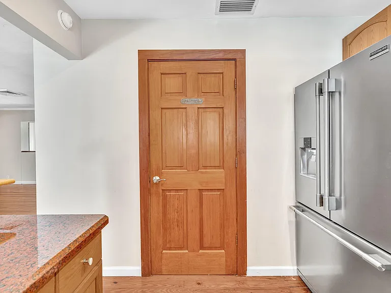 1527 Mayo St — Photo 29