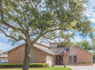 4202 Quaker Dr, Texas City, TX 77590