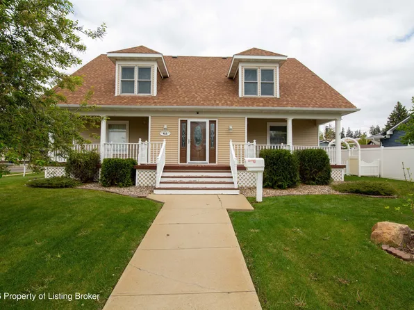 413 Colfax St, Dickinson, ND 58601
