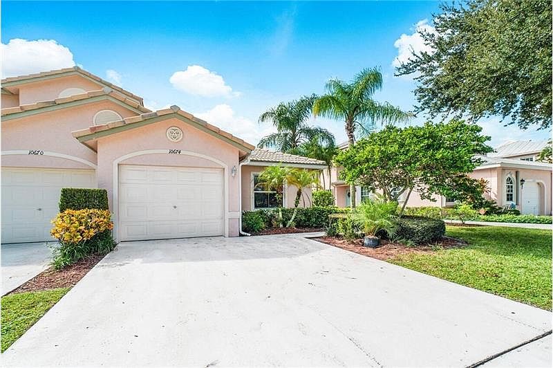 10674 PELICAN DR Wellington FL Zillow