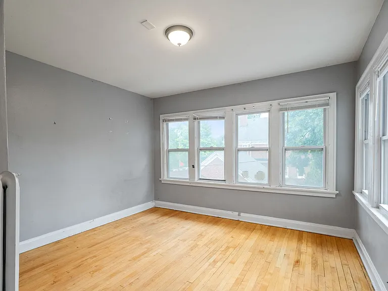 3372 N Downer Ave — Photo 20