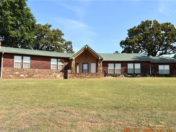 3003 W Redwood Ave, Sallisaw, OK 74955