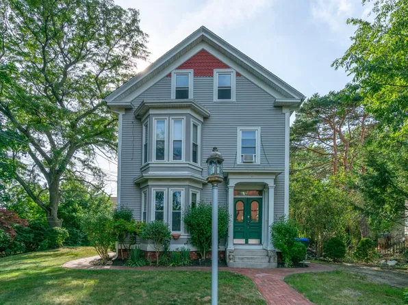 590 River Ave Floor 2, Providence, RI 02908