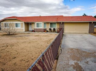 15252 Apache Rd, Apple Valley, CA 92307
