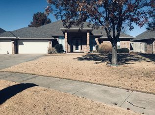 2101 SW 30th St, Moore, OK 73170