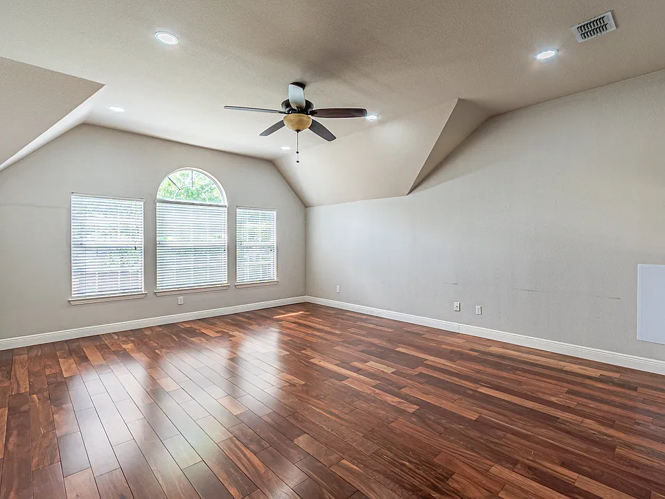 1025 Basilwood Dr